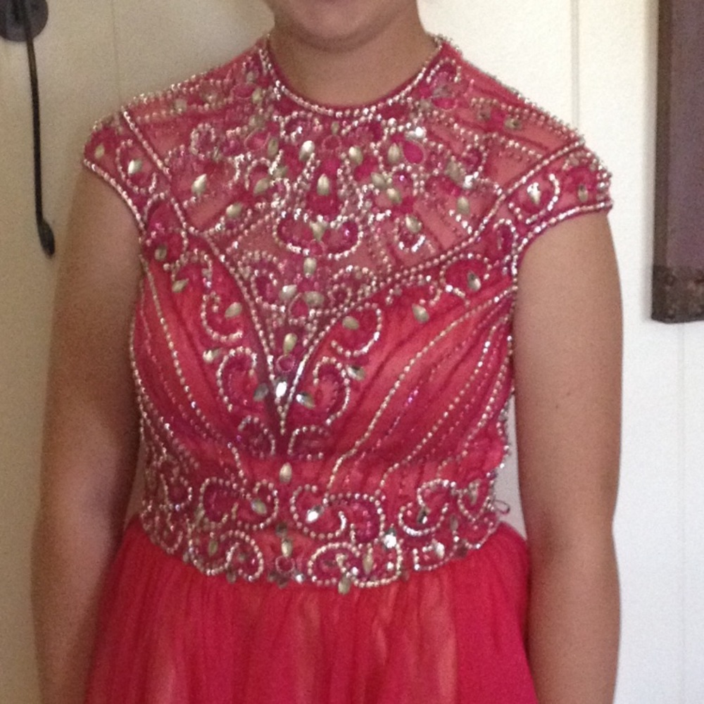 Mari Lee Hot Pink 2 piece beaded dress. size 7/8